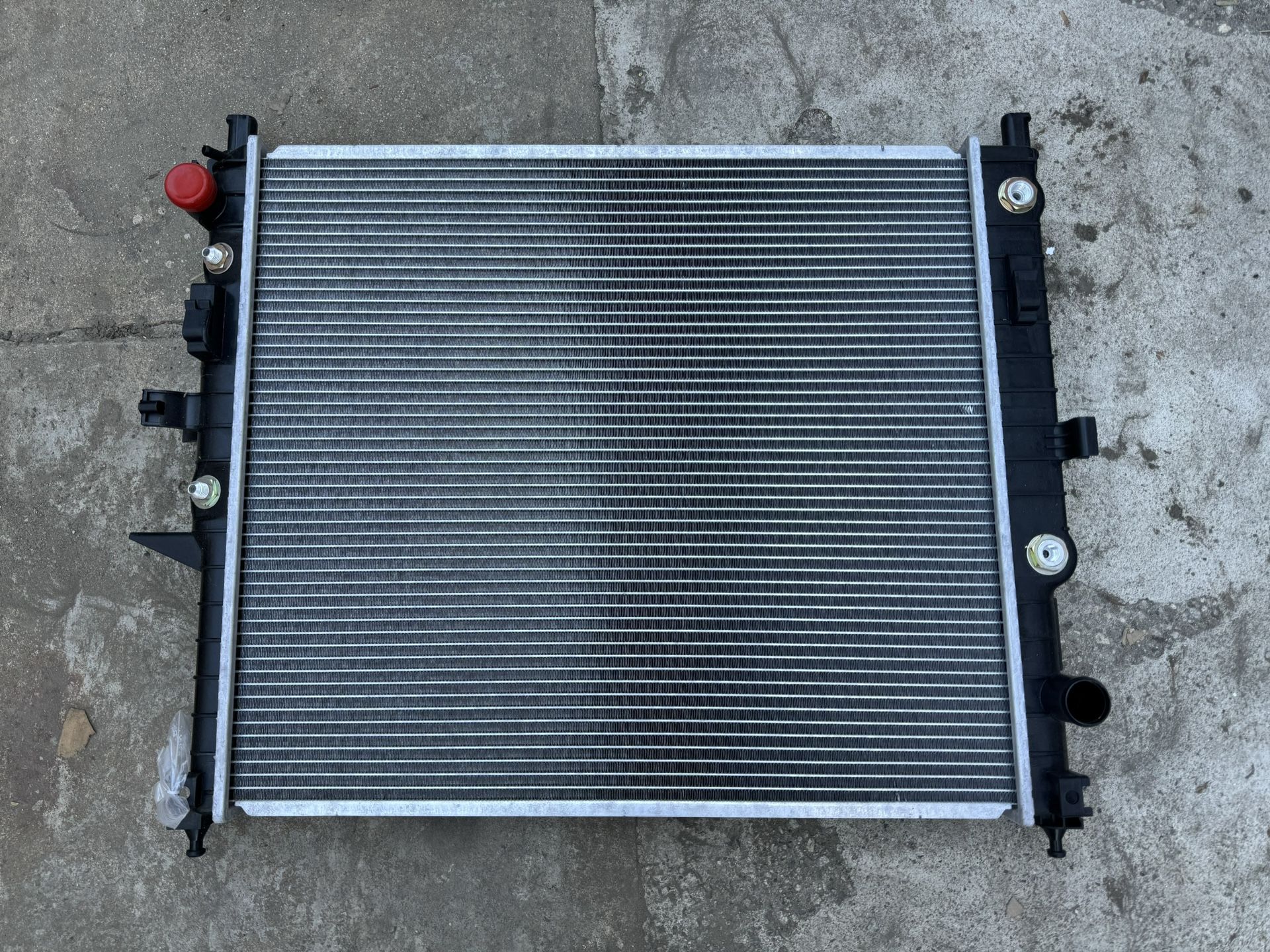 Mercedes ML320 ML430 ML500 Radiator Radiador Fits Auto Models with Engine Oil Cooler 1998 To 2005