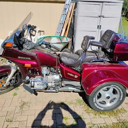 HONDA TRIKE 5000$
