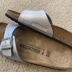 Birkenstock 39 Silver