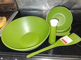 "SALAD BOWL SET"