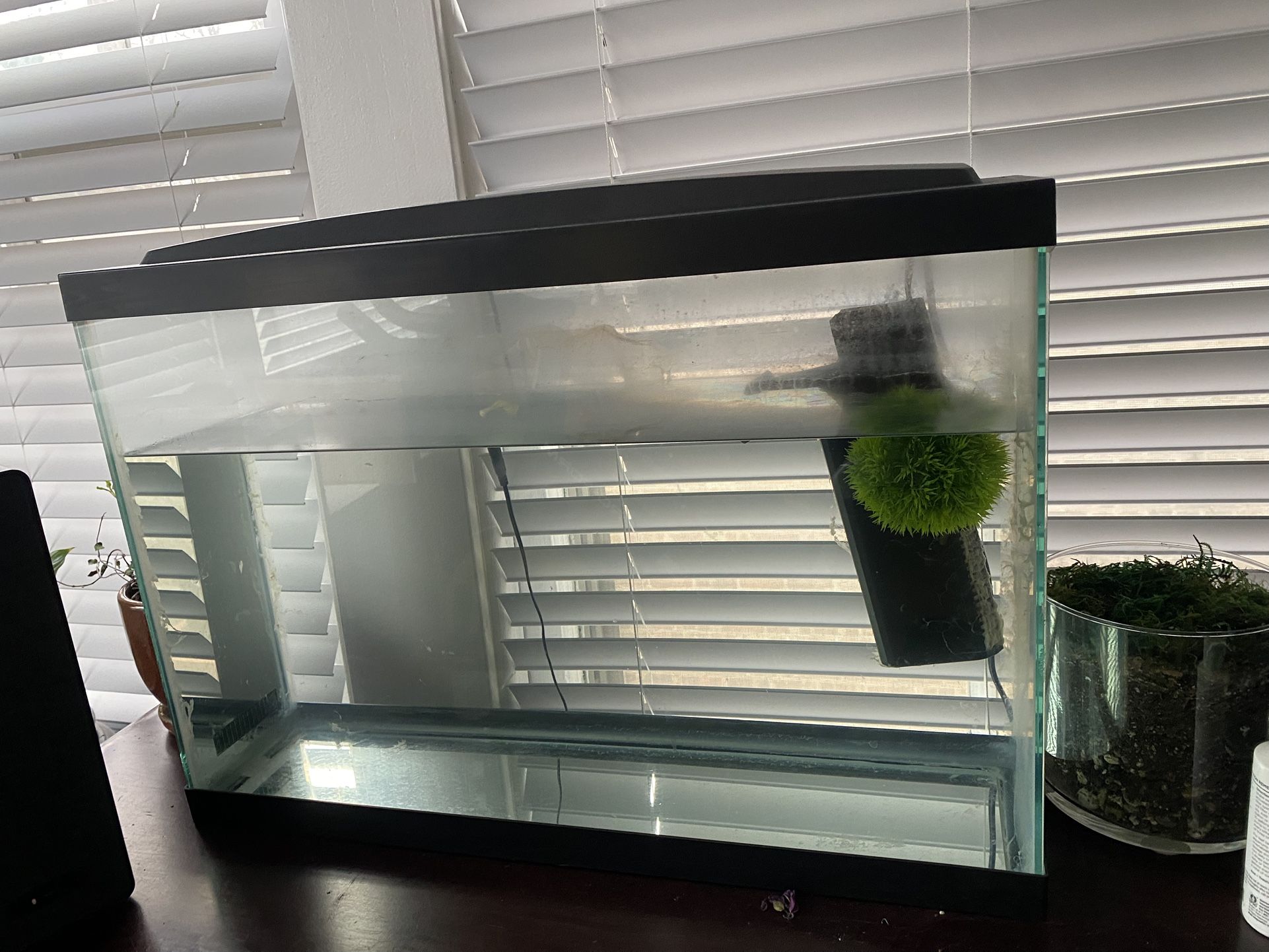 Fish Tank Aquarium Led Top Light ,pump and Extra Items