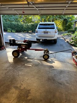 Troy-Bilt log splitter