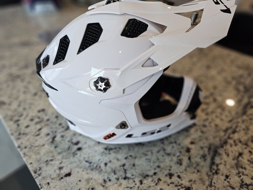 LS2 Subverter EVO Helmet White large New With Tags