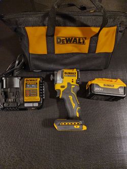 Dewalt atomic  20v max impact driver kit