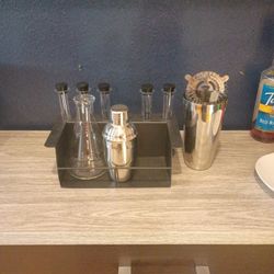 Chemist Cocktail Set