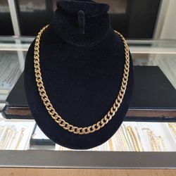 10k Gold Cuban Link Necklace 26 Long Layaway Available 10% Dwon If You Interested Please Make Sure You Ask For Maribel Thank You 