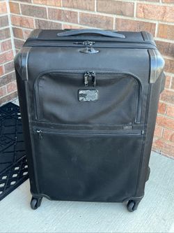 TUMI ALPHA 2 INTERNATIONAL 24” EXPANDABLE SPINNER 22064D2