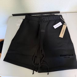 Essential Black Shorts (Medium)