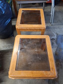Pair of end tables