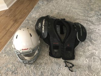 Footbool helmet & shoulder pads ( Young Large size )