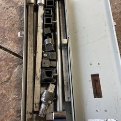 RIGHT ANGLE WRENCH 