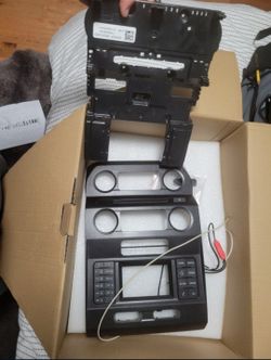 OEM 2015-2017 Ford F-150 - 350 Full Media