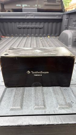 Rockford fosgate t2652-s  6.5in speakers 1in tweeter