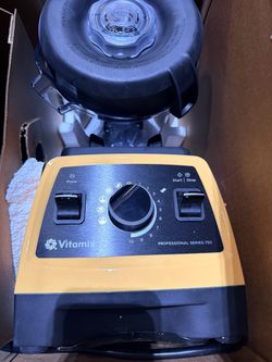 Vitamix Professional Series 750 Blender