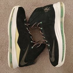 Nike LeBron 10 "Black Suede " 2013 Size 12 Men 