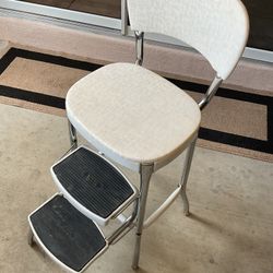 Cosco Stylaire Step Stool Chair W/ Pull Out Step Vintage