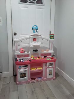 Step 2 Play Kitchen For Toddlers 