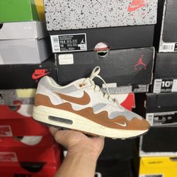 Nike Air Max 1 Patta Waves Monarch (with B) size 9 USED But Clean