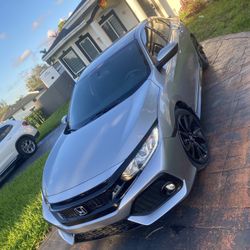 2018 Honda Civic Hatchback