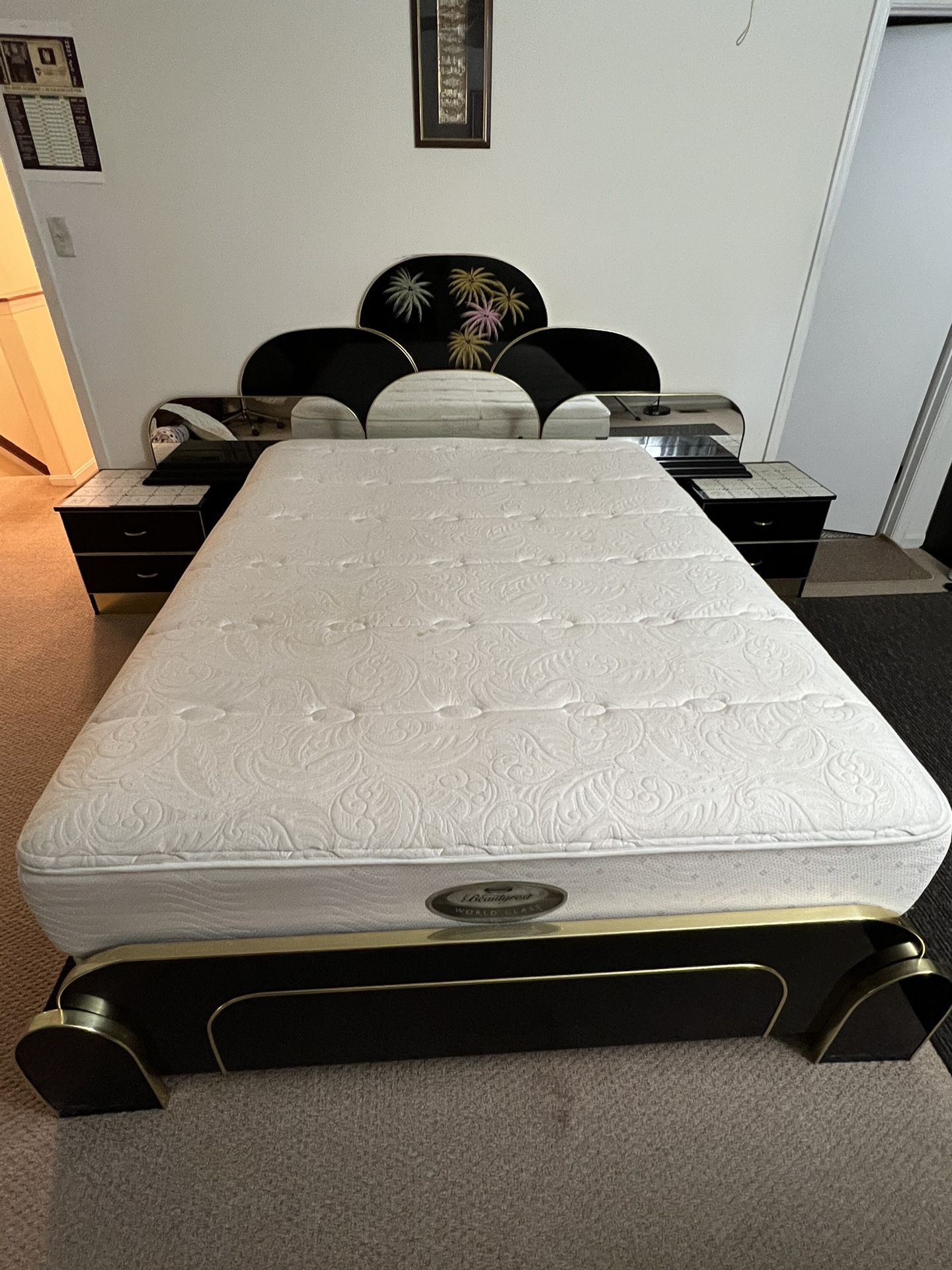 Queen Size 6 Pieces Bed Set 