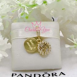 Adorable Charm de plata 925 para pulsera Pandora Momentos.
