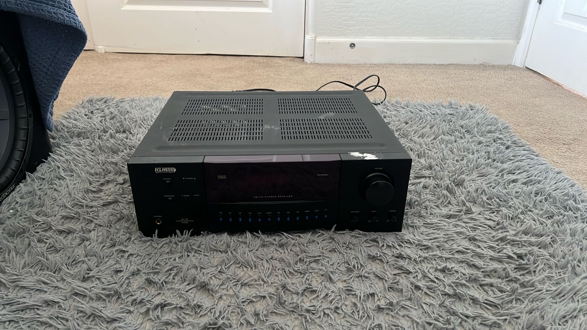 KLHIIIII Audio Systems Receiver Works Pretty Good It Has Bass Treble And Balance Controls