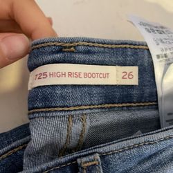 725 High Rise Bootcut Size 26 