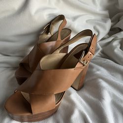 Woman’s Size 9 Michael Kors Sandals
