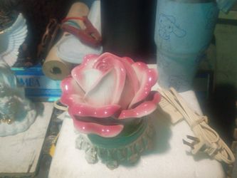 Ceramic And Porcelain Figurines