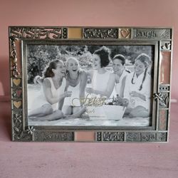 Sisters 4×6 Photo Frame