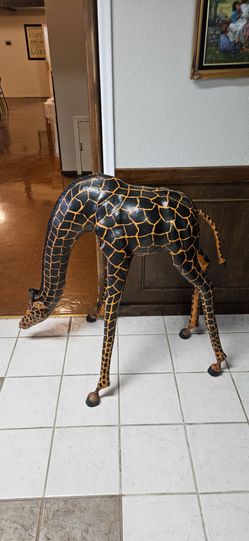 Large Toy Giraffe