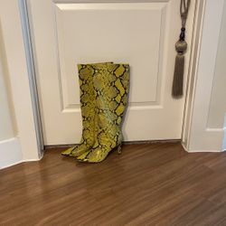 Knew High Snake Boots