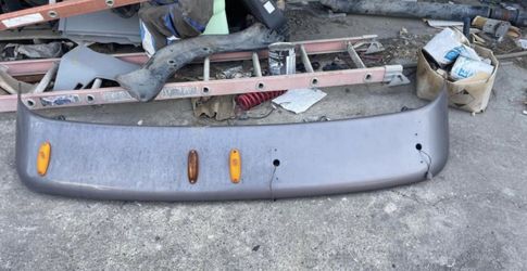 Freightliner Cascadia Visor