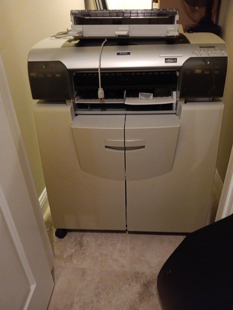 EPSON STYLUS PRO 4000 Wide Format Color Printer