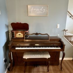 Baldwin Classic Upright Piano With Bench 