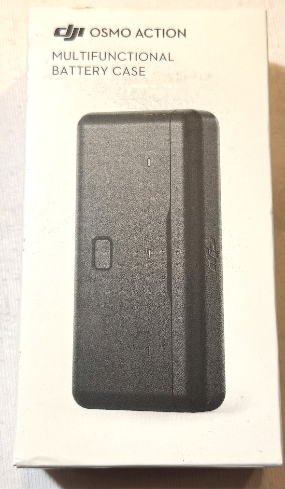 DJI Osmo Action 3/4/5 Pro Battery Charger (7.4V) - 3-Battery Case with Sequential Charging and Two-Way Power