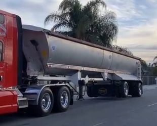 2005 Mac End Dump Trailer