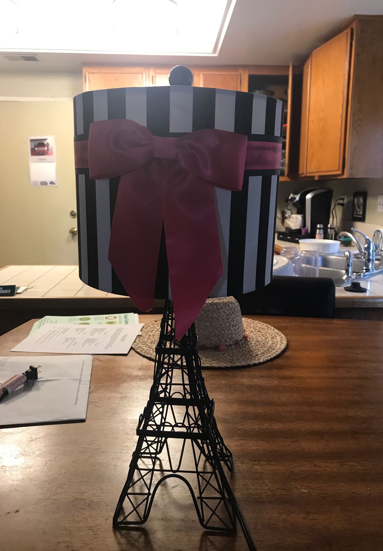 Eiffel tower lamp