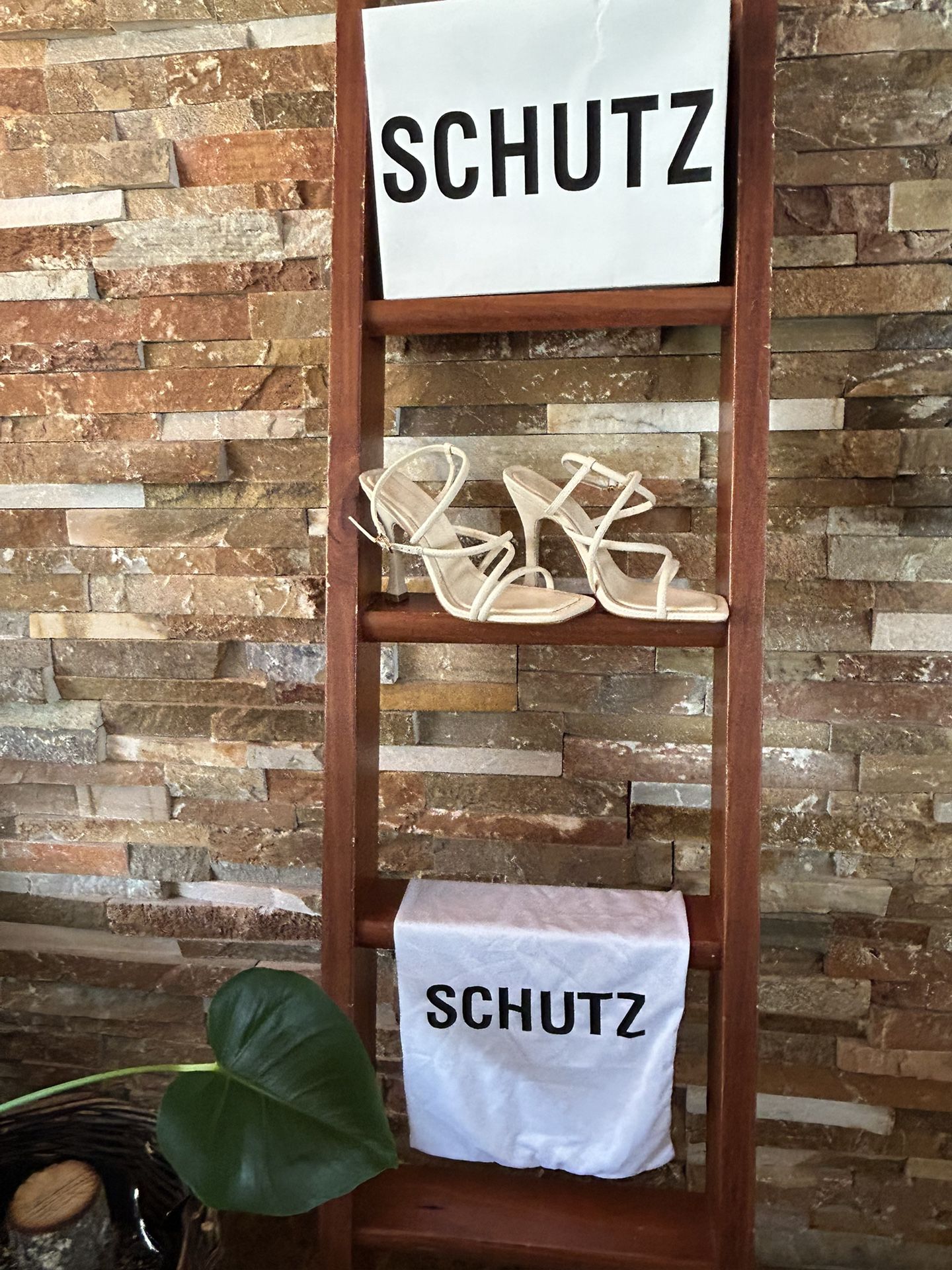 Schutz Bone High Heel Sandal 8.5 Brand New