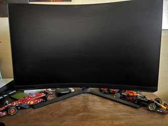 Samsung Odyssey Neo G8 32’ Curved Gaming Monitor