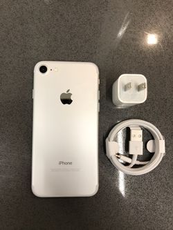 iPhone 7 128GB Factory Unlocked
