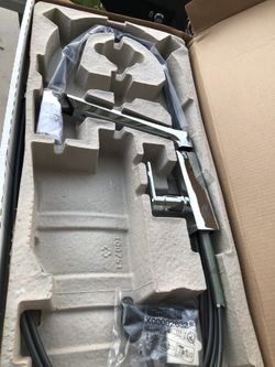 Delta Pivotal Single Handle Faucet