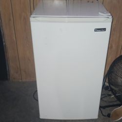 Mini Refrigerator 