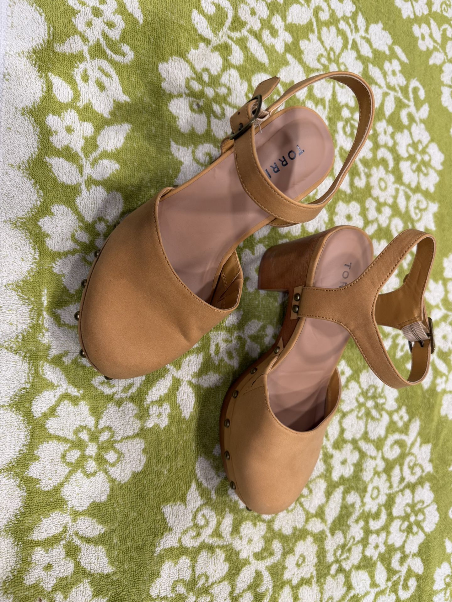 Torrid Yellow/ Tan Clogs Size 7wide