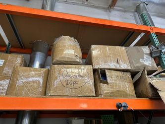 1,000+ Bulk toy lot of pop fidget games toys