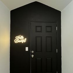 Beauty Studio/ Room For Rent In Escondido