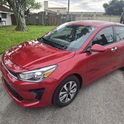 2023 Kia Rio 