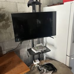 Flatscreen Tv On Stand 