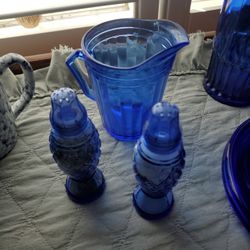 Creamer And Avon Salt And Pepper Set