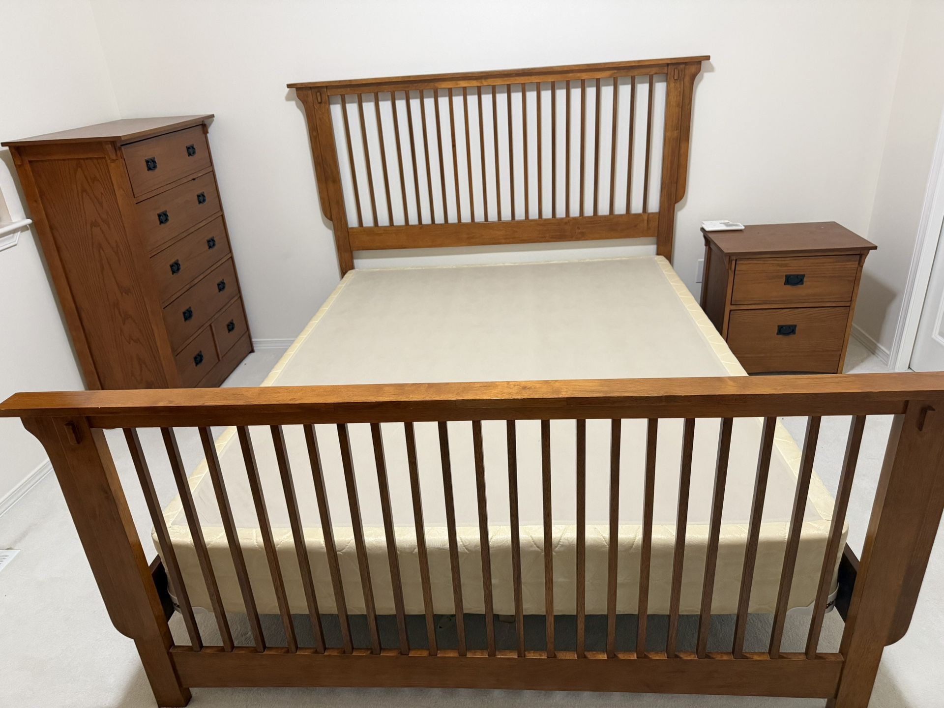 Queen Size Bedroom Set Solid Wood